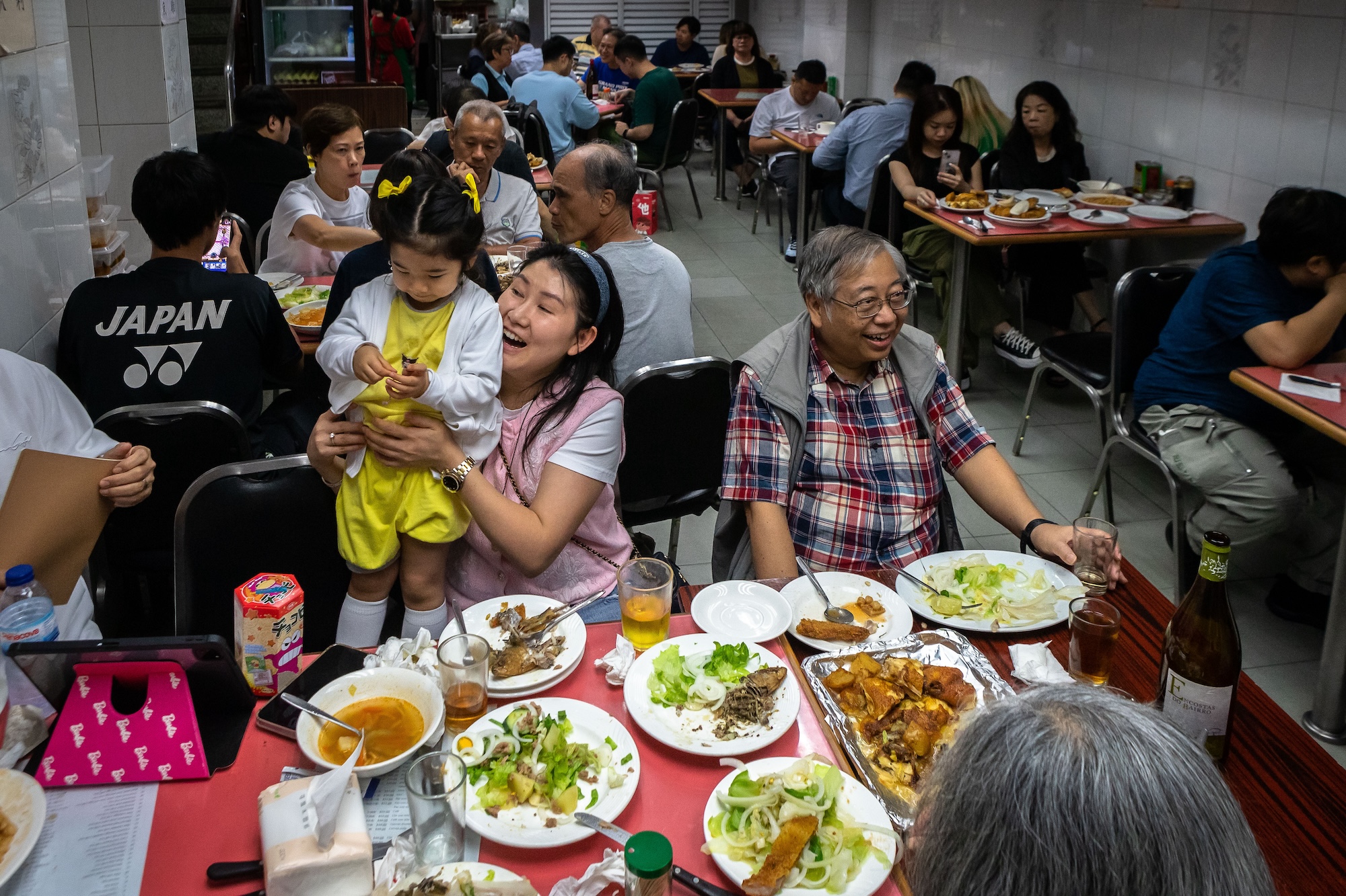 The final night of dinner service attracted regulars, families and others paying their respects